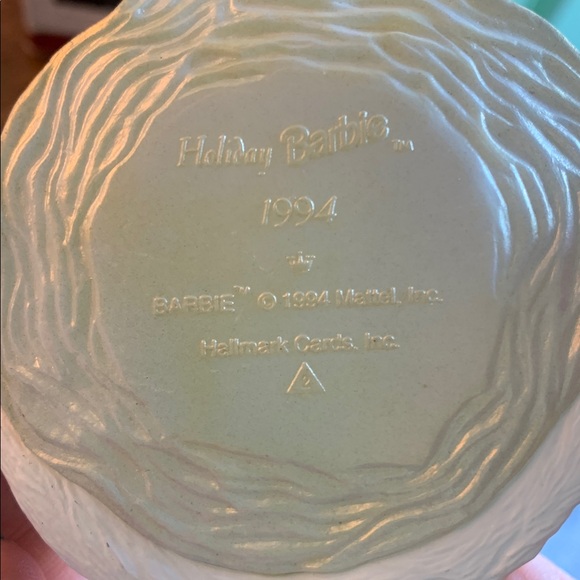 Hallmark Keepsake 1994 Holiday Barbie Collector’s Series - Picture 5 of 7